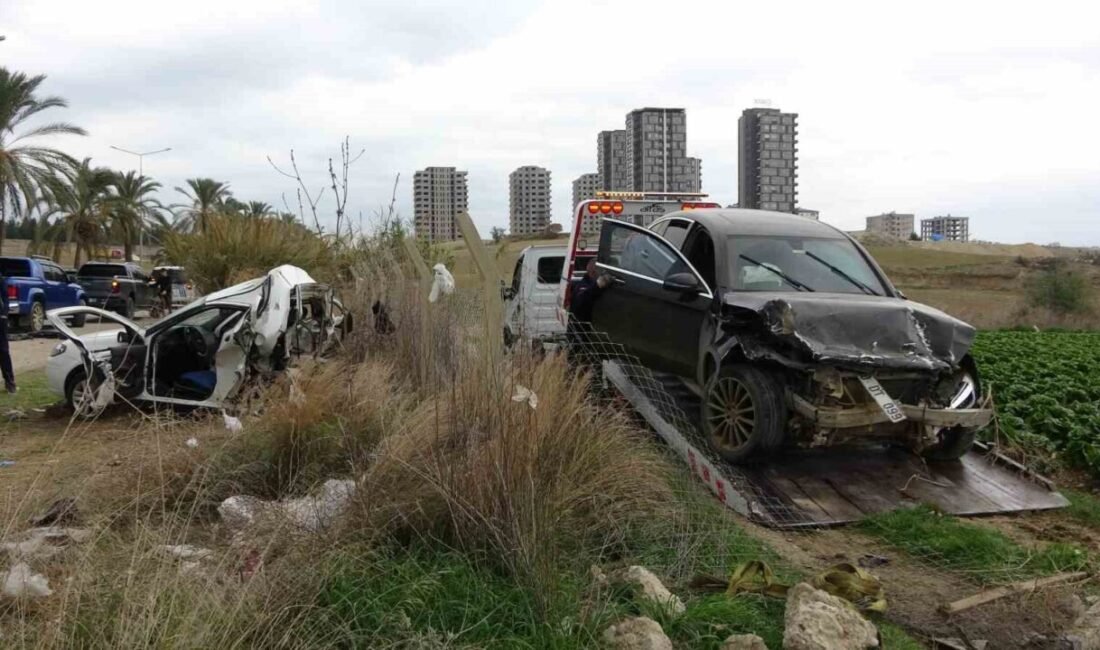 Adana’da 14 yaşındaki sürücü kullandığı cip ile arkadan bir otomobile