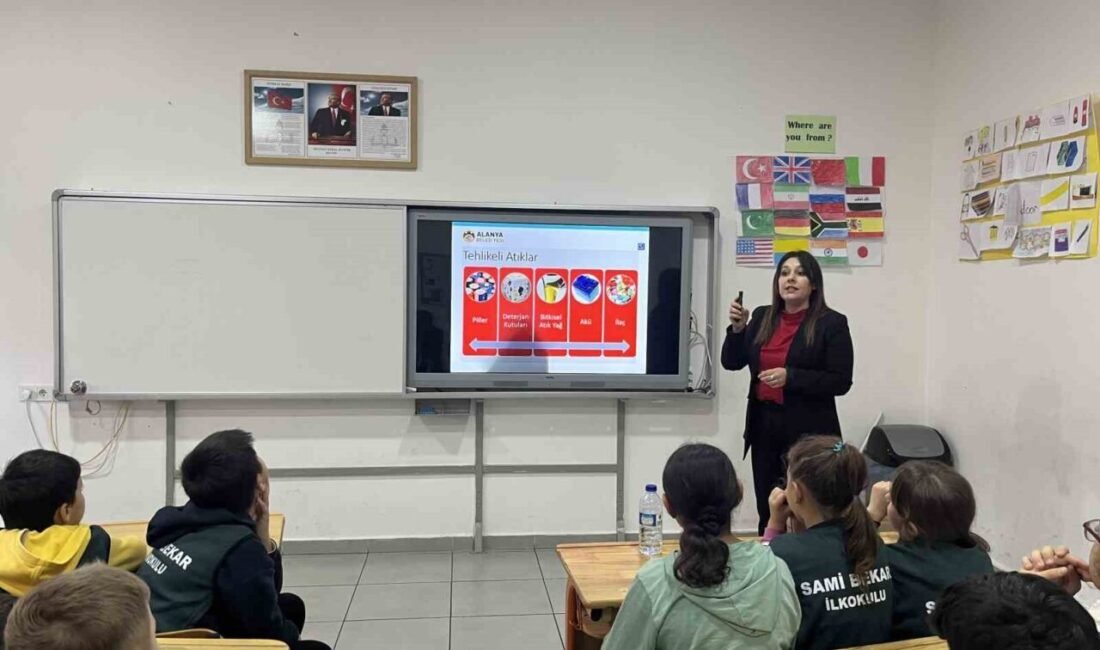 Alanya Belediyesi’nin okullarda gerçekleştirdiği iklim değişikliği ve çevre eğitimleri devam