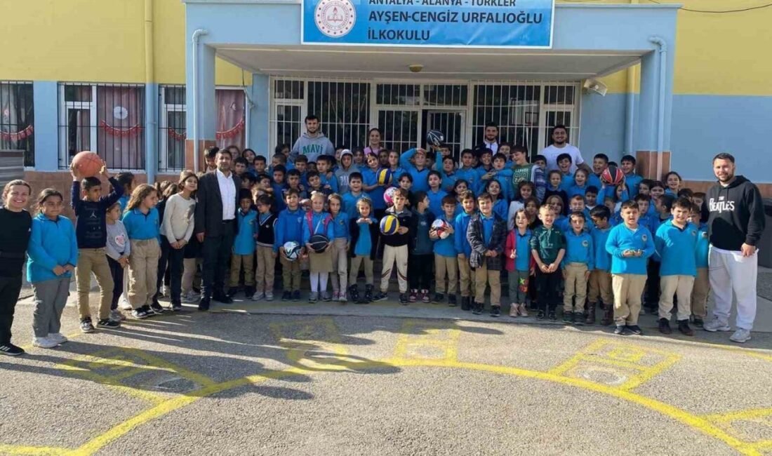 Alanya Alaaddin Keykubat Üniversitesi (ALKÜ) öğrencileri, Türkler Ayşen Cengiz Urfalıoğlu