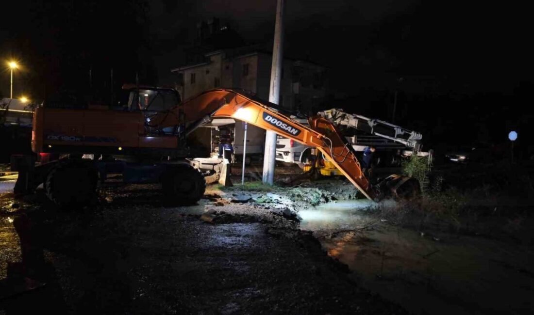 Antalya Büyükşehir Belediye Başkanı Muhittin Böcek ve daire başkanları, Manavgat’ta