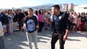 Antalya’nın Kumluca ilçesinde, Kredi ve Yurtlar Kurumuna bağlı kız öğrenci