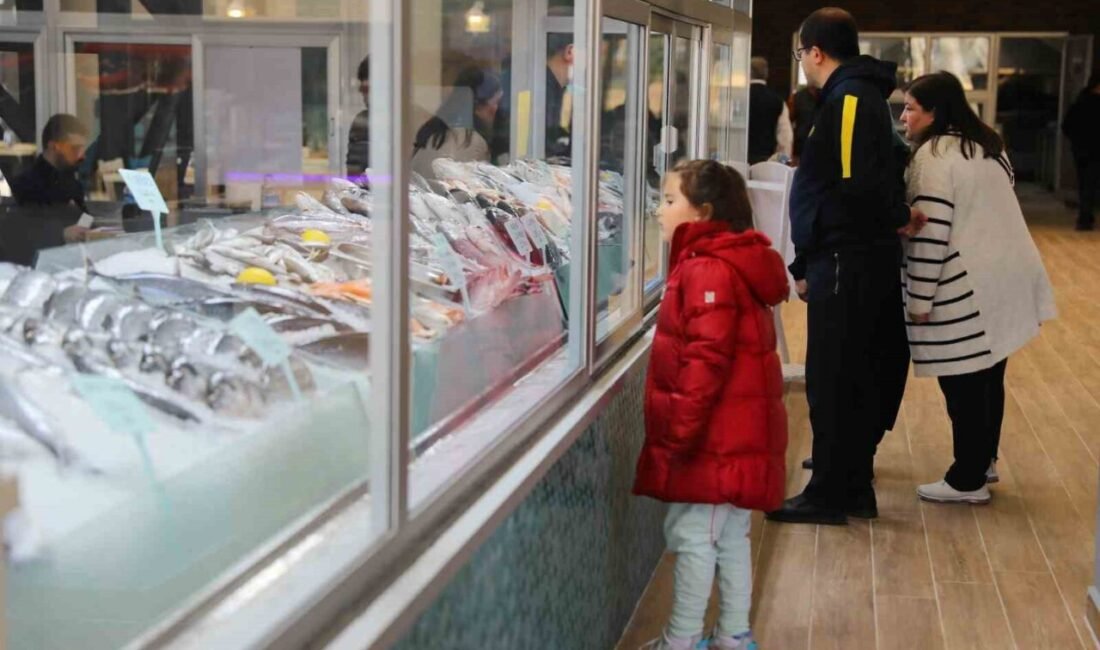 Antalya Büyükşehir Belediyesi Düden Balık Çarşısı, Antalyalıları taze ve uygun
