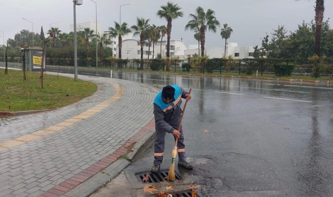 Meteorolojik uyarı dolayısıyla hafta sonu için teyakkuza geçen Alanya Belediyesi