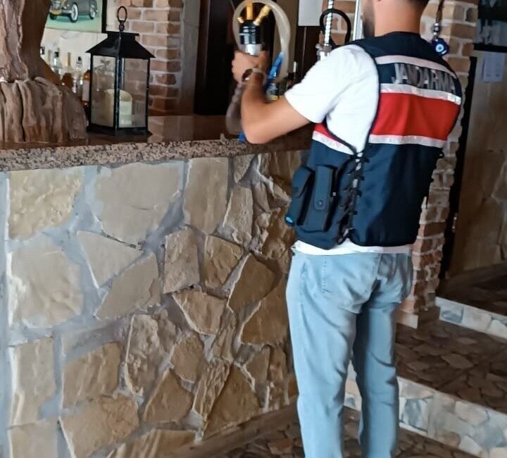 Antalya’da belgesi olmadan nargile sunumu yapan 1 işletmeye 83 bin