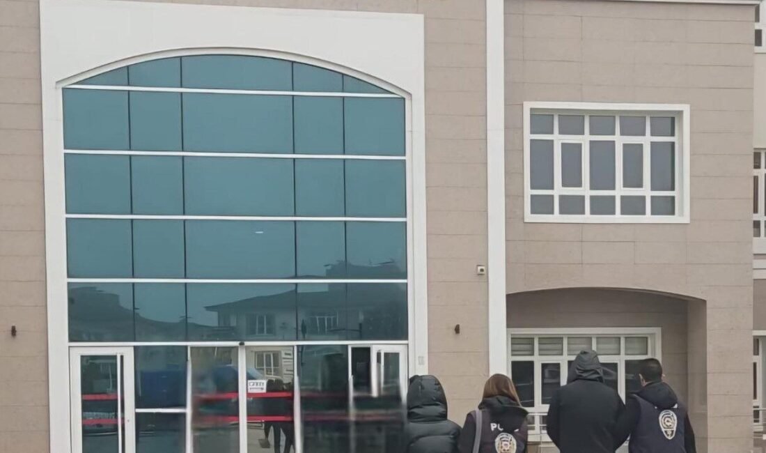 Yasa dışı bahis oynayanlara yönelik Türkiye geneli 54 ilde başlatılan