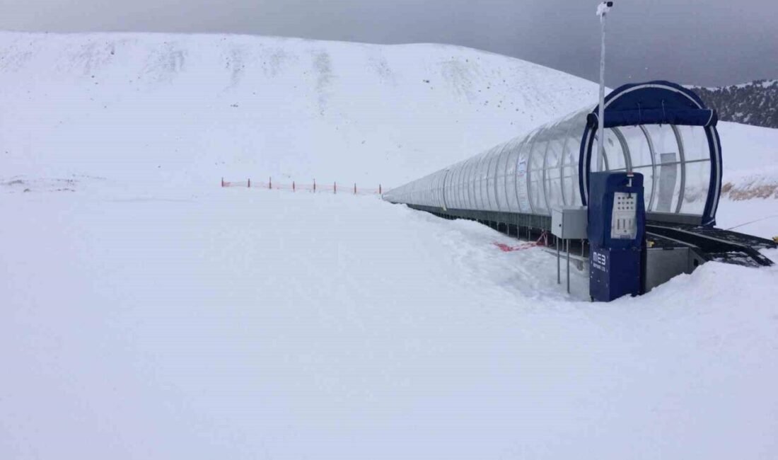 Isparta’daki Davraz Kayak Merkezi, kar kalınlığının 63 santimetreye ulaşmasıyla yarın