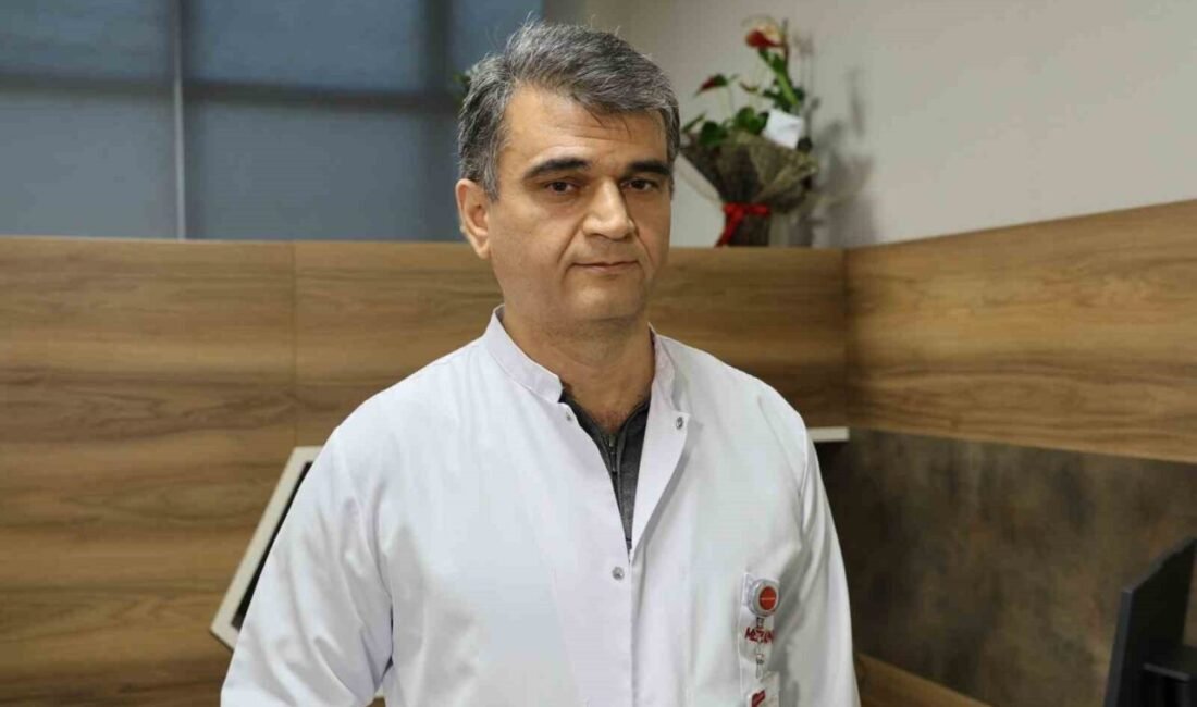 Gastroenteroloji Uzmanı Doç. Dr. Burhan Özdil, huzursuz bağırsak sendromu (İBS)