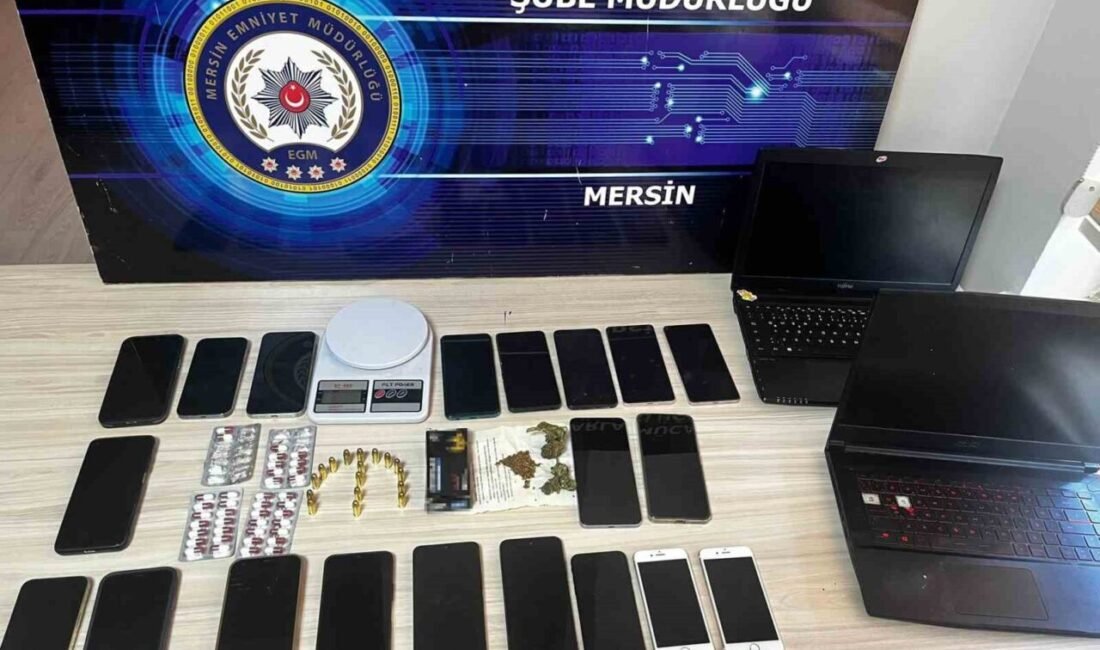 Mersin’de kendilerini PTT görevlisi olarak tanıtan ve ’adınıza kırmızı mühürlü