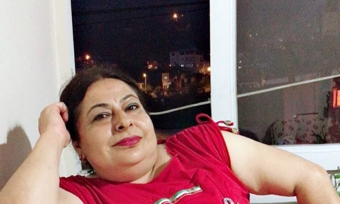 Adana’nın Feke ilçesinde yaşayan 52 yaşındaki Müyesser Kızıloluk evinde başından