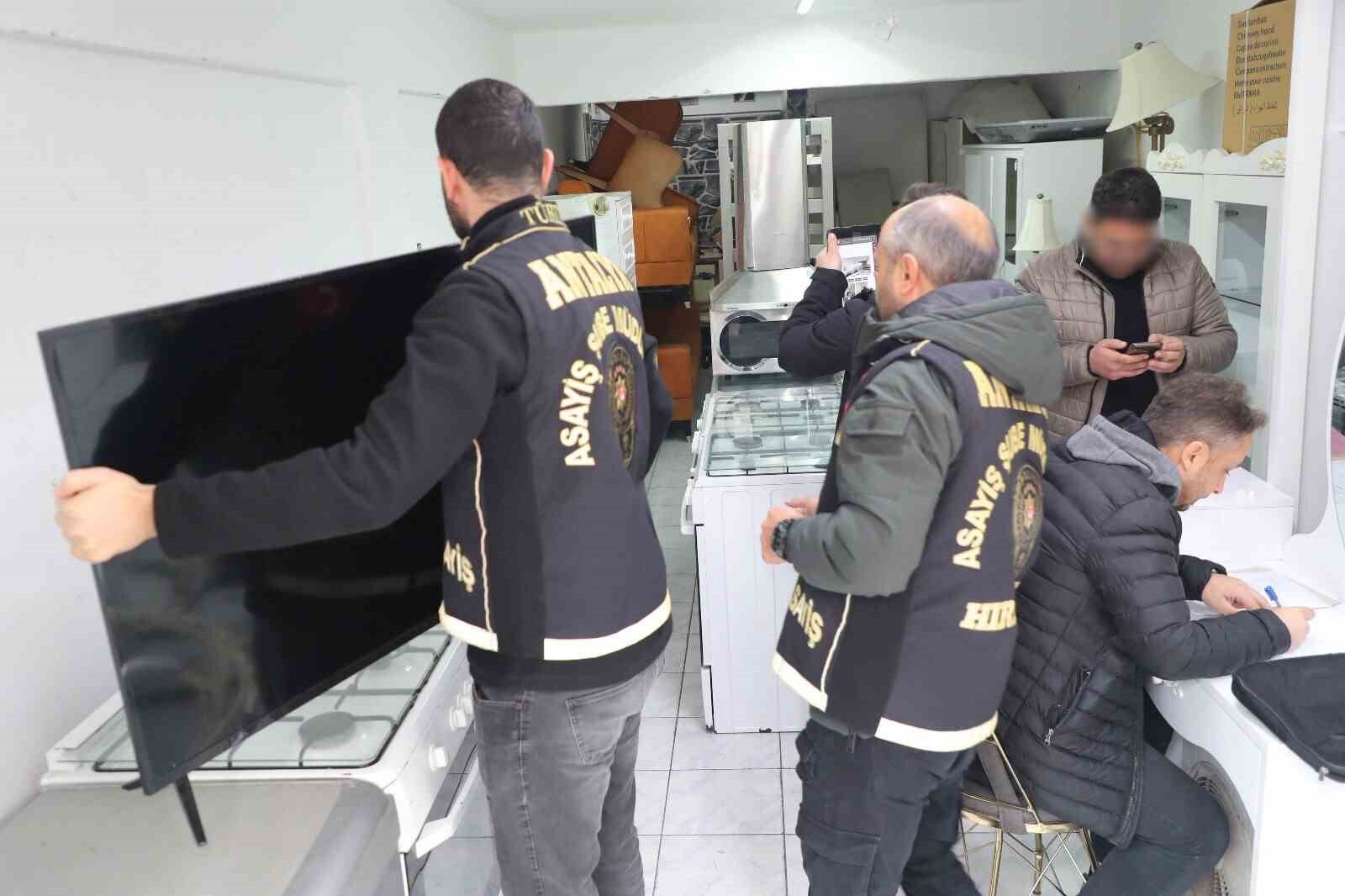 İkinci el eşya alım satımı yapan işletmeler denetlendi Hırsızlıktan elde edilen suç eşyalarının, ikinci el eşya alım-satımı yapan