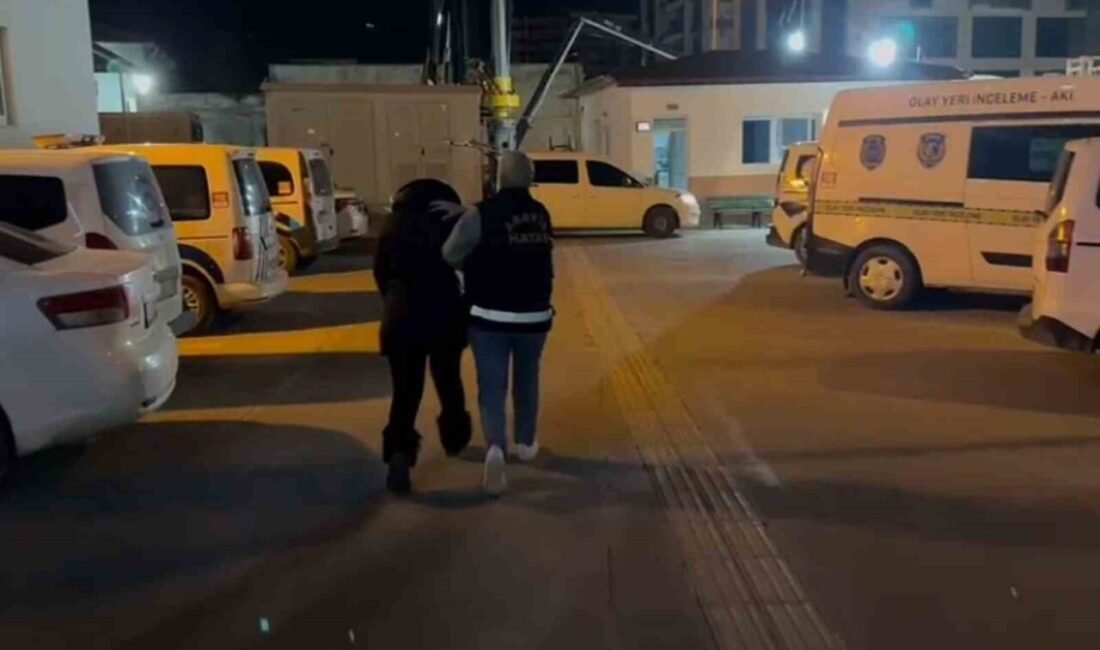 Hatay’ın İskenderun ilçesinde düzenlenen fuhuş operasyonunda 2’si kadın 3 kişi
