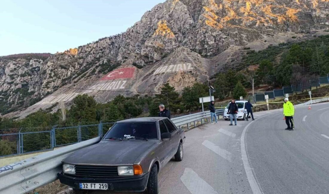 Isparta’nın Eğirdir ilçesinde kontrolden çıkan otomobilin bariyerlere çarptığı kazada sürücü