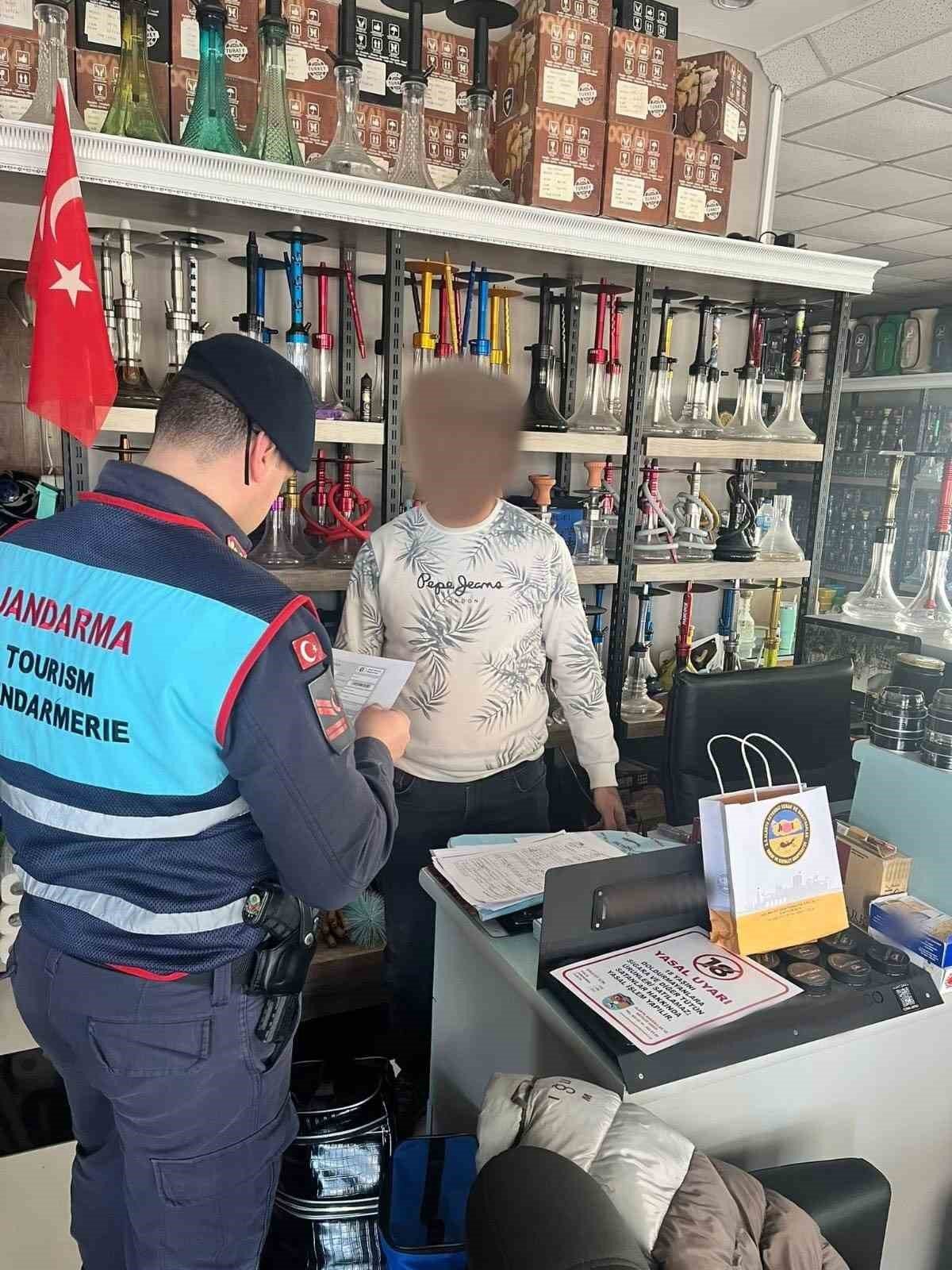 Jandarmadan “nargilelik tütün mamulü sunum uygunluk belgesi” denetimi Antalya İl Jandarma Komutanlığı Kaçakçılık ve Organize Suçlarla Mücadele (KOM)