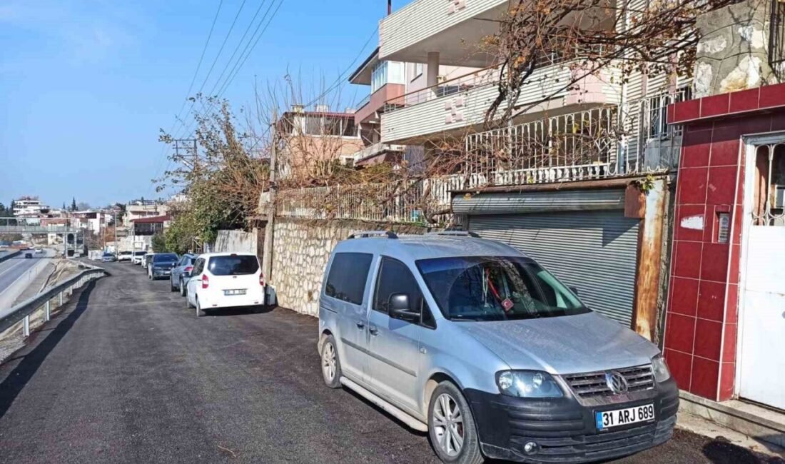 Hatay’da evine giren 2 kişinin başına silah dayayarak bileziklerini çaldığını