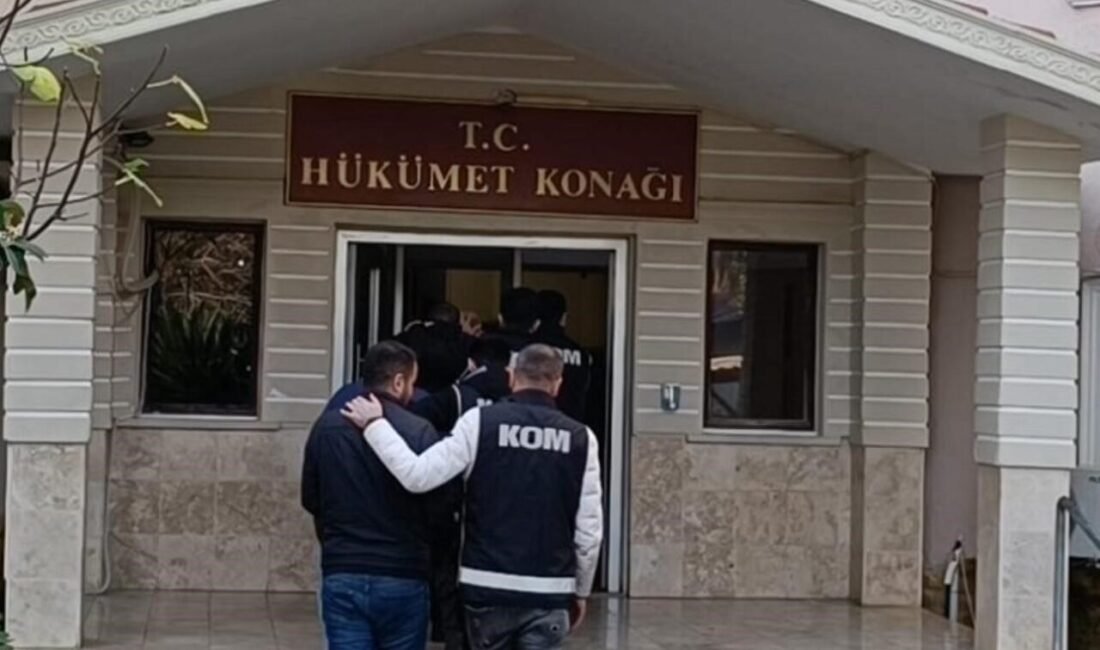 Antalya’nın Kemer ilçesinde “Nitelikli Dolandırıcılık” suçuna yönelik yapılan operasyonda; yakalanan