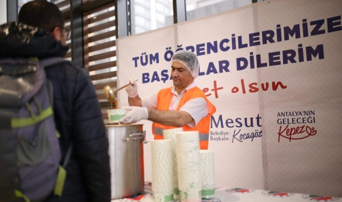 Kepez Belediyesi, yoğun sınav temposundaki öğrencilere destek olmak amacıyla Antalya