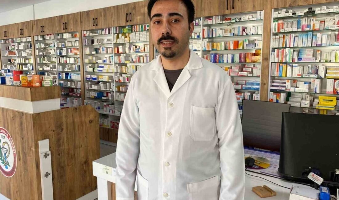 Antalya’da bir kişi, kızıyla boşanma aşamasındaki eczacı damadının iş yerine