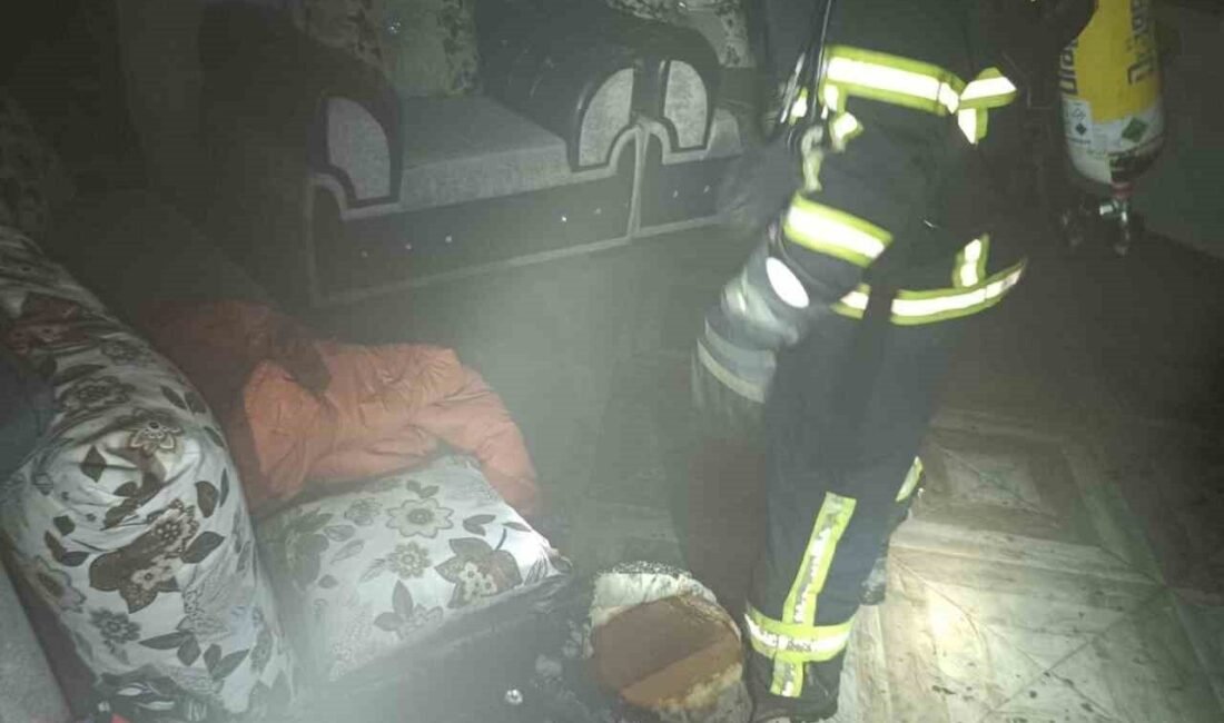 Hatay’ın Kumlu ilçesinde çıkan ev yangını itfaiye ekipleri tarafından söndürüldü.