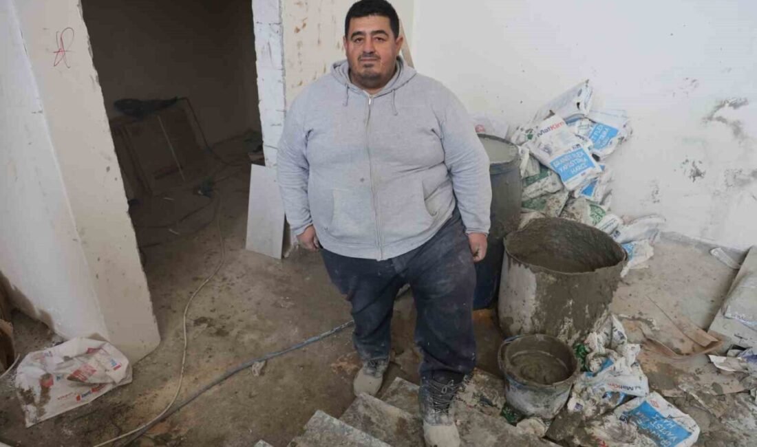 Hatay’da çamurlu ayakkabısıyla markete girmek istemeyen 42 yaşındaki Şerif Demir,