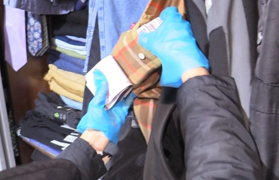 Mersin polisinin yaptığı çalışmada limanda gümrük görevlilerinin rüşvet ağının çökertilmesiyle