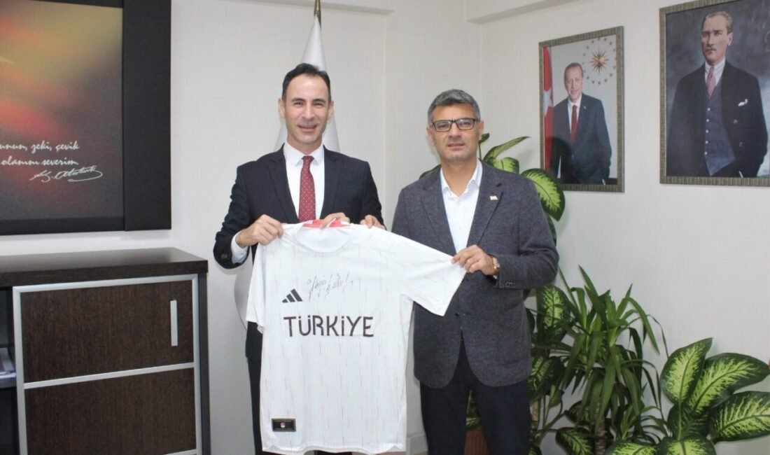 Türkiye’ye takım arkadaşıyla olimpiyat oyunlarında gümüş madalya kazandıran milli sporcu