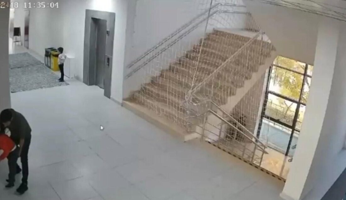 Osmaniye’de nefes borusuna boncuk kaçan özel öğrenciyi, okul müdürü yaptığı