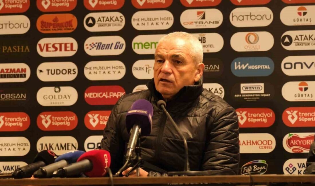 Atakaş Hatayspor Teknik Direktörü Rıza Çalımbay, Göztepe beraberliği sonrası yaptığı