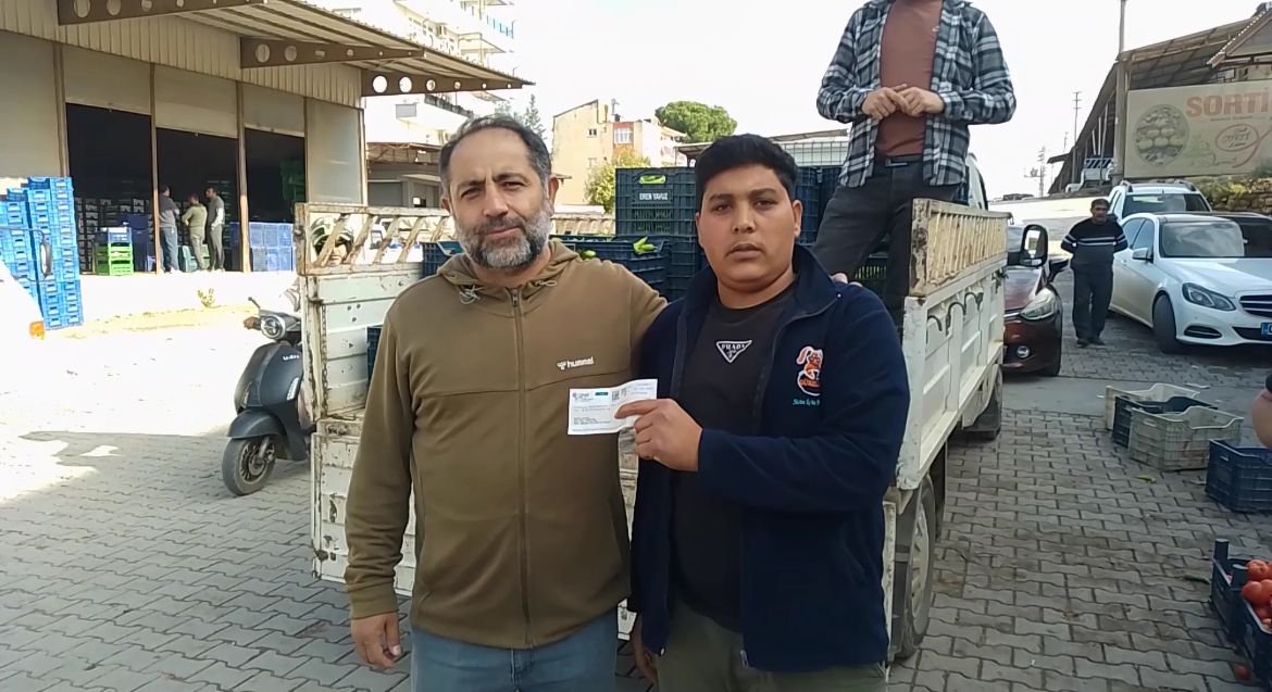 Antalya’nın Serik ilçesinde yaşayan Suriyeli Satam Elsatam, örnek bir davranış