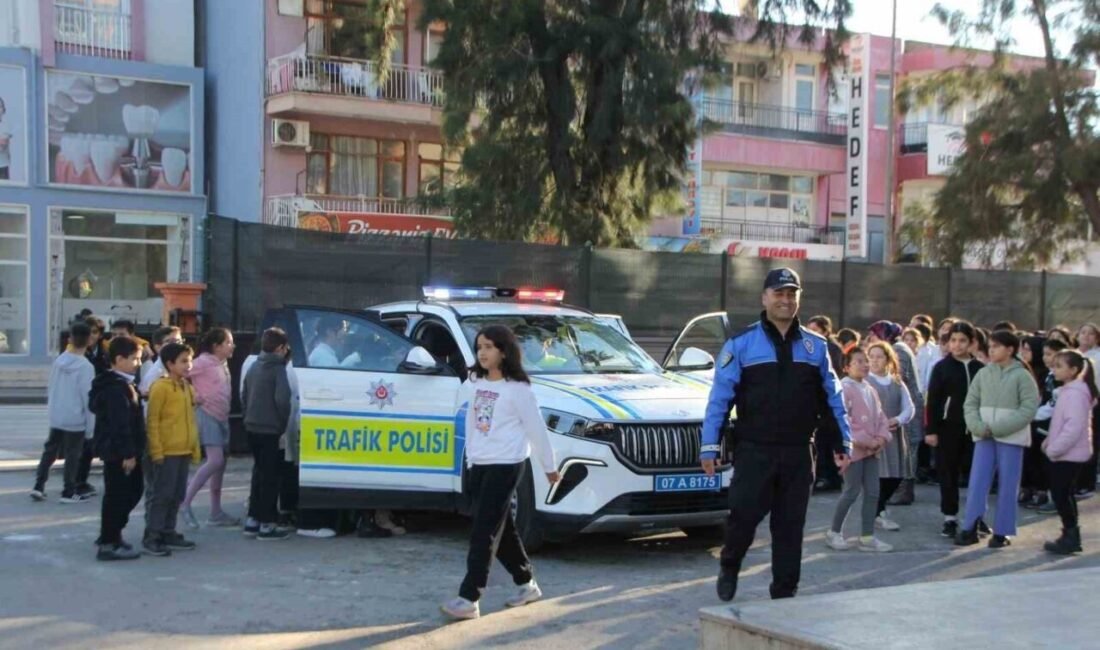 Antalya’nın Serik ilçesinde yerli malı haftası çeşitli etkinliklerle kutlandı. Serik