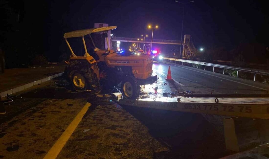 Antalya’nın Manavgat ilçesinde tır ile aynı istikamette giden traktörün çarpışması