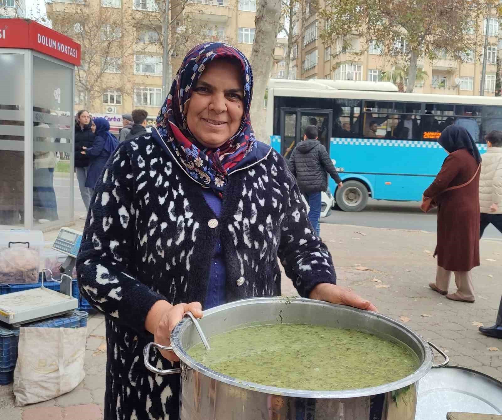 Kahramanmaraş’ta bağışıklık sistemine güçlendiren tirşik çorbası, doğallığı ve lezzetli aroması
