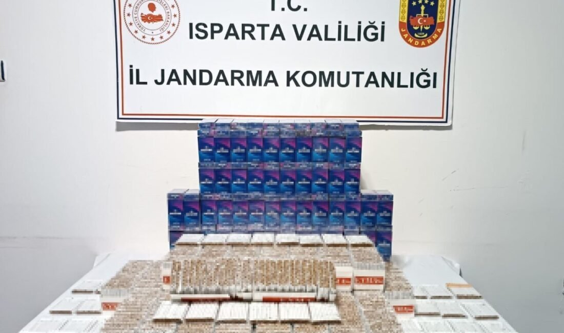 Isparta İl Jandarma Komutanlığı ekiplerinin Yalvaç ilçesinde bir markete düzenlediği