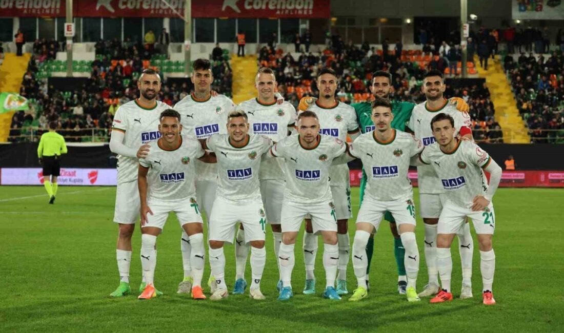 Ziraat Türkiye Kupası 5. Tur maçında Alanyaspor, sahasında Amed Sportif