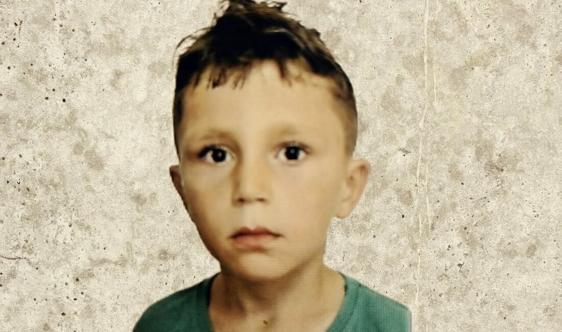 Adana’da 11 yaşındaki çocuğun asansör ile duvar arasında sıkışarak can