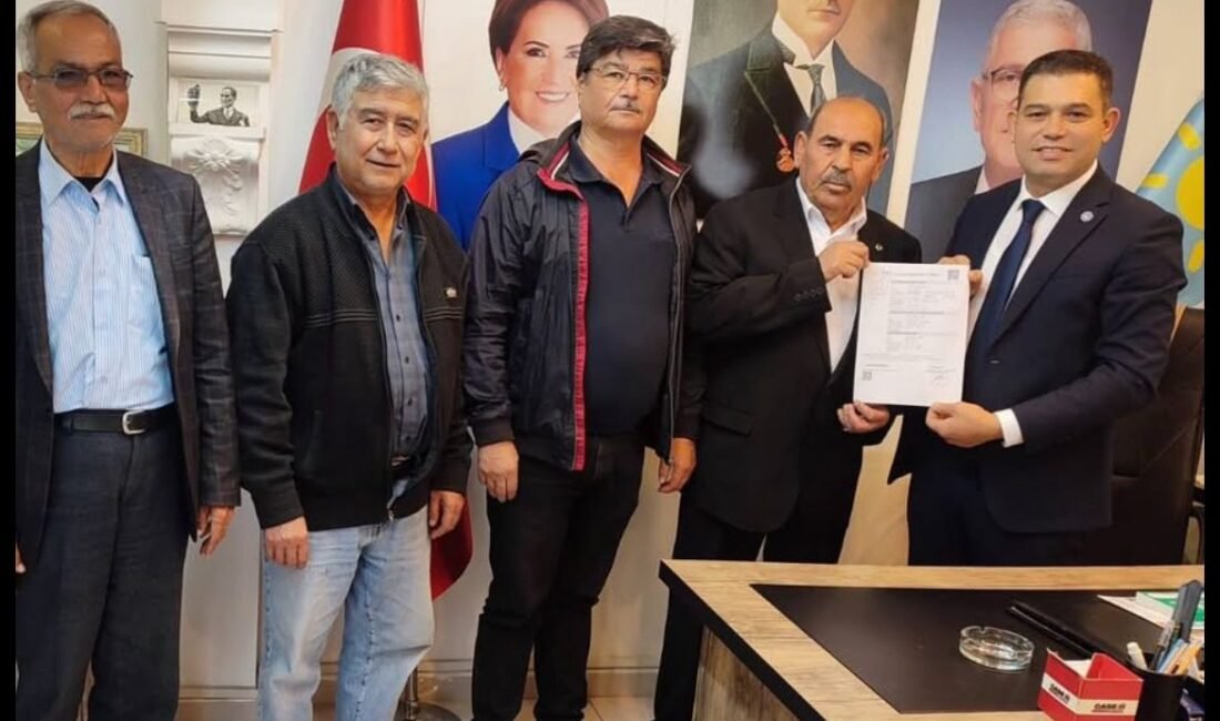 İYİ Parti Serik İlçe Teşkilatı’nda önemli isimlerin partiye dönüşüyle hareketlilik