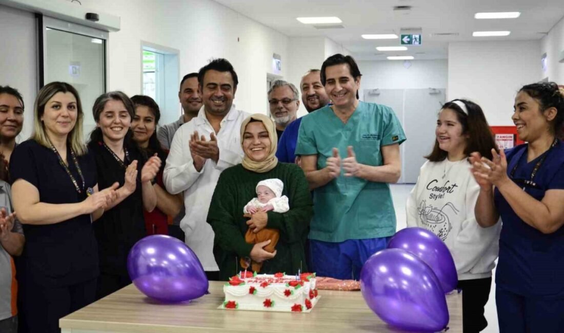 Mersin’de 26 haftalıkken 380 gram ağırlığında prematüre olarak dünyaya gözlerini