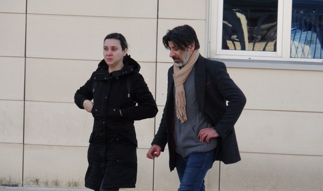 Antalya’da maddi hasarlı kaza sonrası polis çağırma nedeniyle çıkan tartışmada,