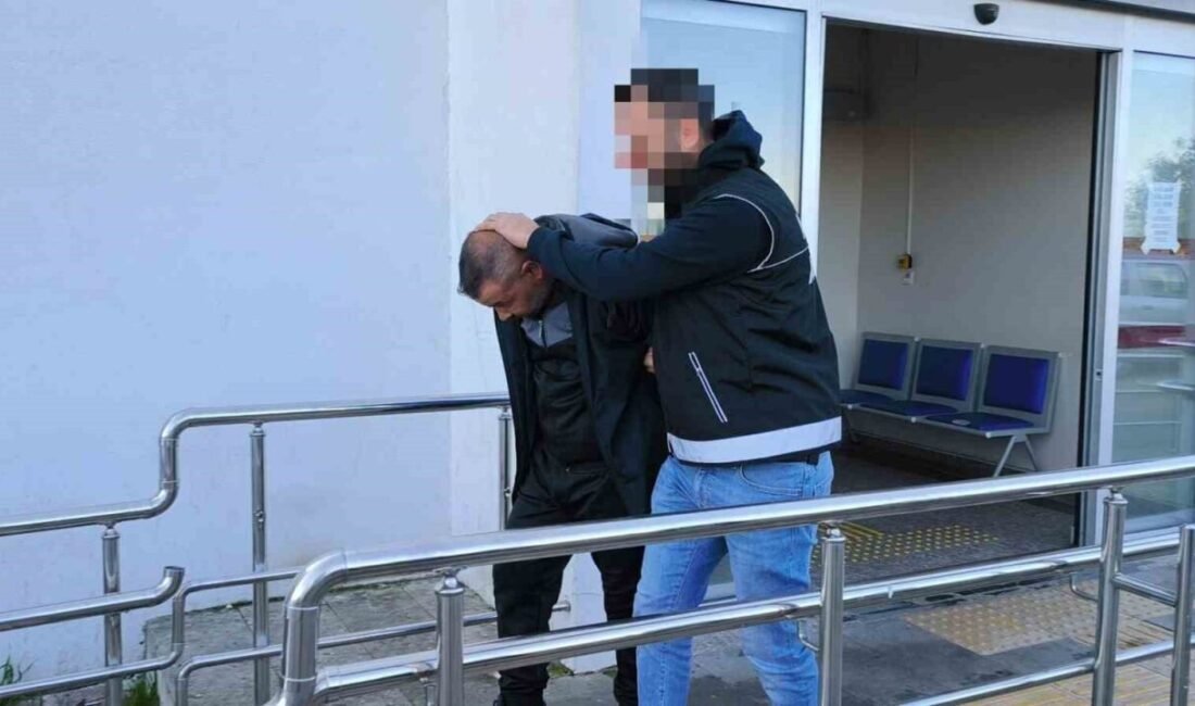 Adana’da kesinleşmiş hapis cezası bulunan 10 firari torbacı narkotik polisleri
