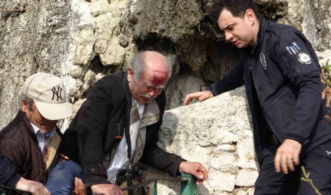 Antalya’da bir kişinin falezlerden düştüğü ihbarı ekipleri alarma geçirdi. Başından