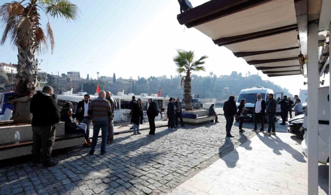 Antalya’da yaklaşık 40 metrelik falezlerin dip noktasında bir gencin cansız