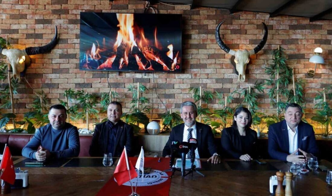 Antalya İş İnsanları Derneği, BAKSİFED üyeliğine davet edilmesi nedeniyle hafta