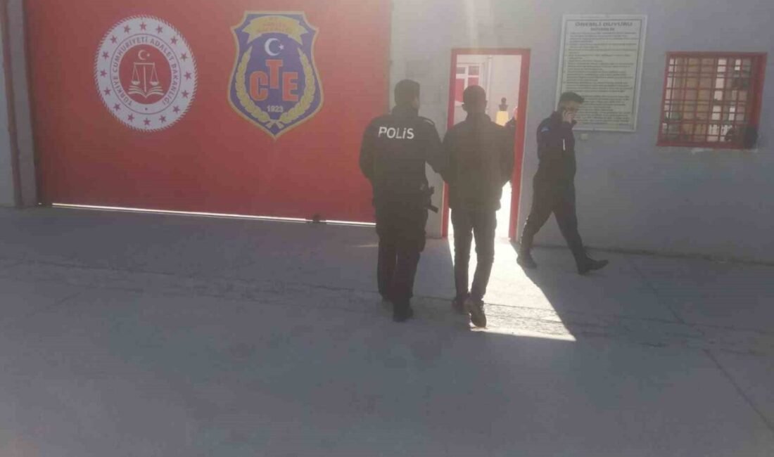 Hatay’ın Arsuz ilçesinde bir şahsı bıçakla bacağından yaralayan şüpheli çıkarıldığı