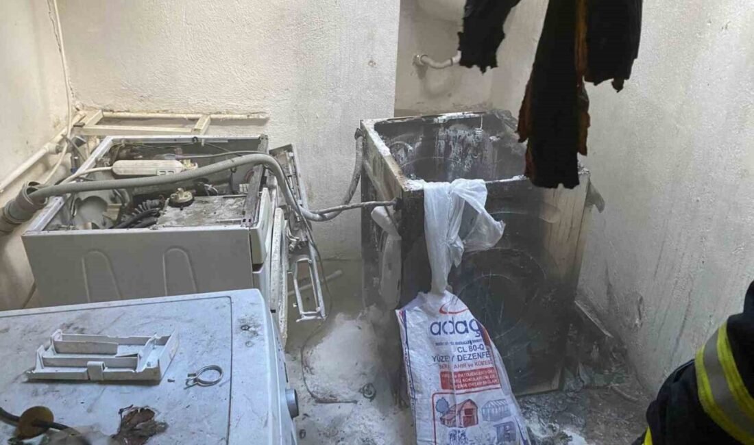 Burdur’un Bucak ilçesinde bir evde çamaşır makinesinden çıkan yangında 2