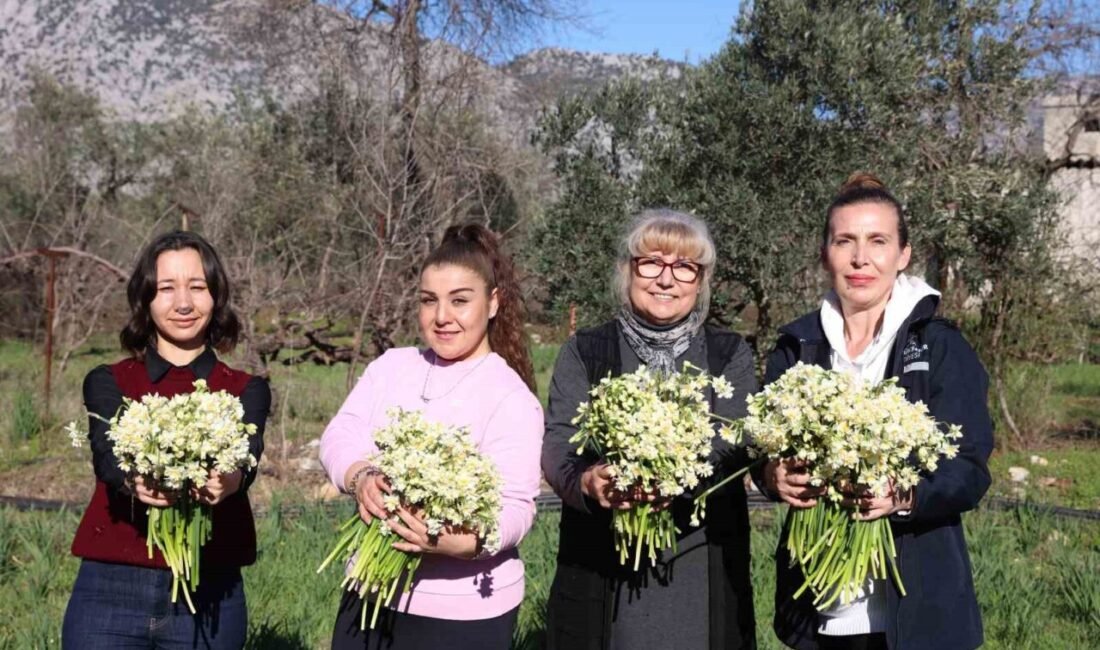 Antalya Büyükşehir Belediye Başkanı Muhittin Böcek’in yerelden kalkınma projeleri kapsamında