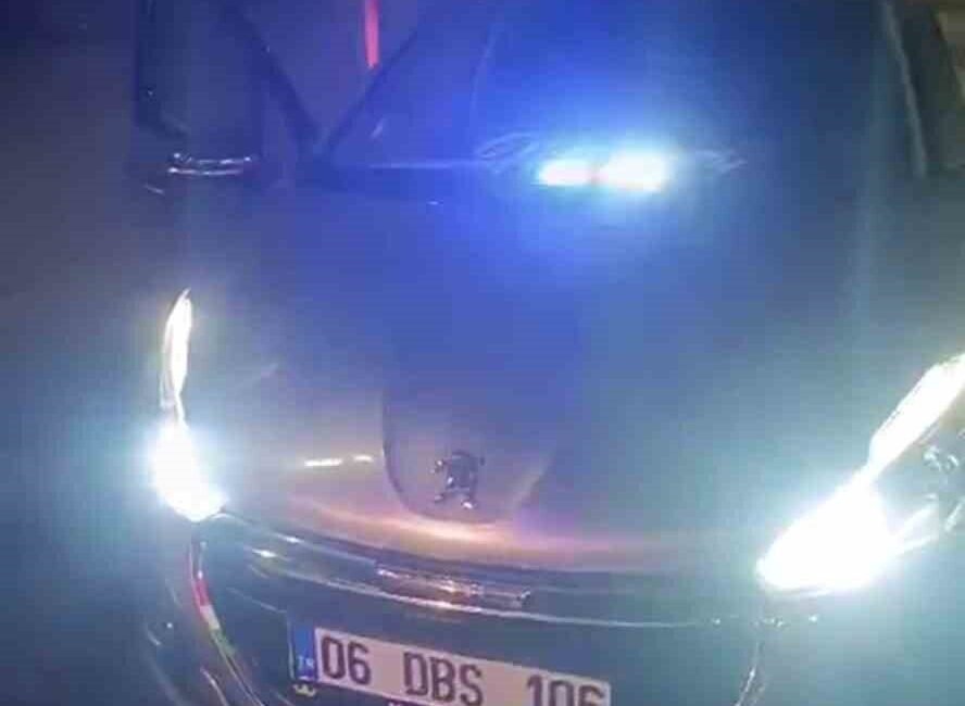 Hatay’da aracına çakar takan sürücüye kurallara uymamaktan toplam 327 bin