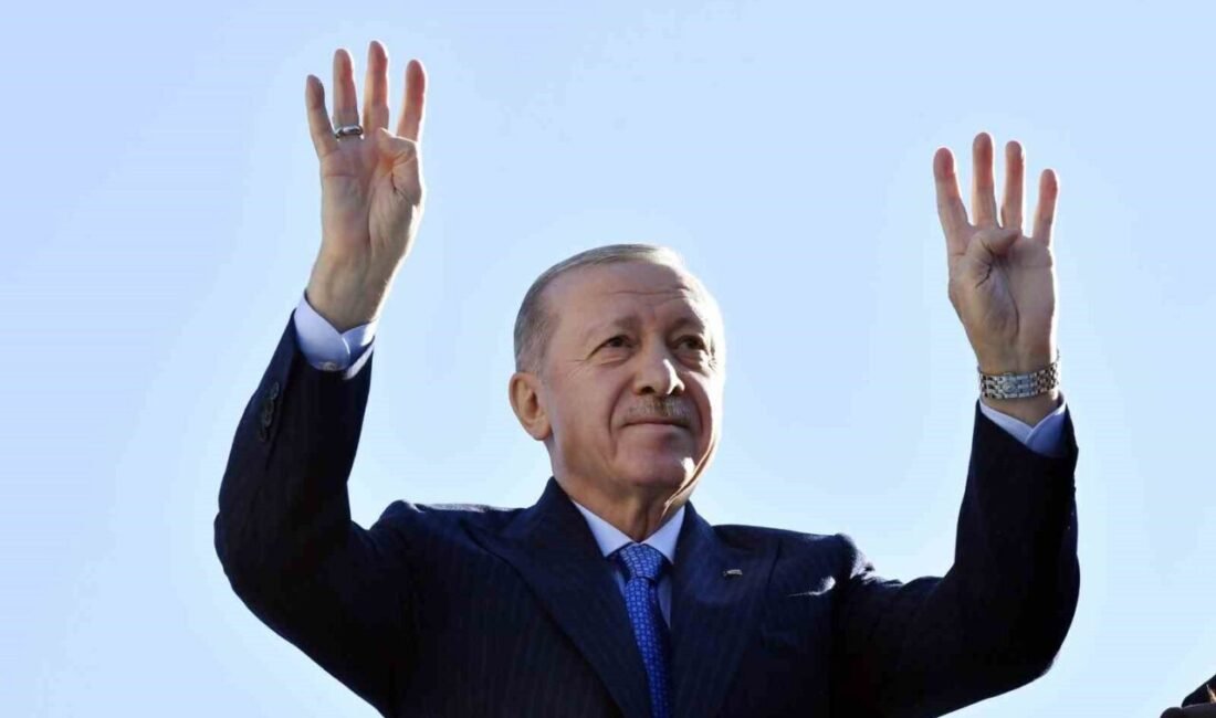 Cumhurbaşkanı Recep Tayyip Erdoğan, CHP Genel Başkanı Özgür Özel’in kırmızı