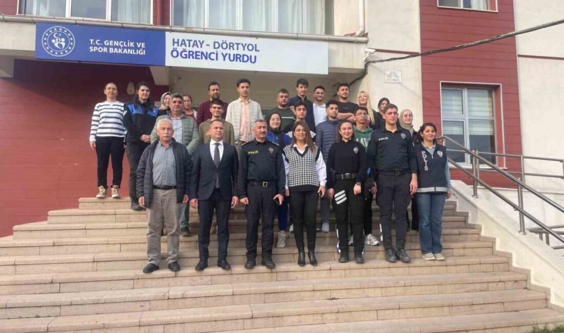 Hatay’da Dörtyol İlçe Emniyet Müdürü Dinsever Dinçer Kalkan, birim amirleri