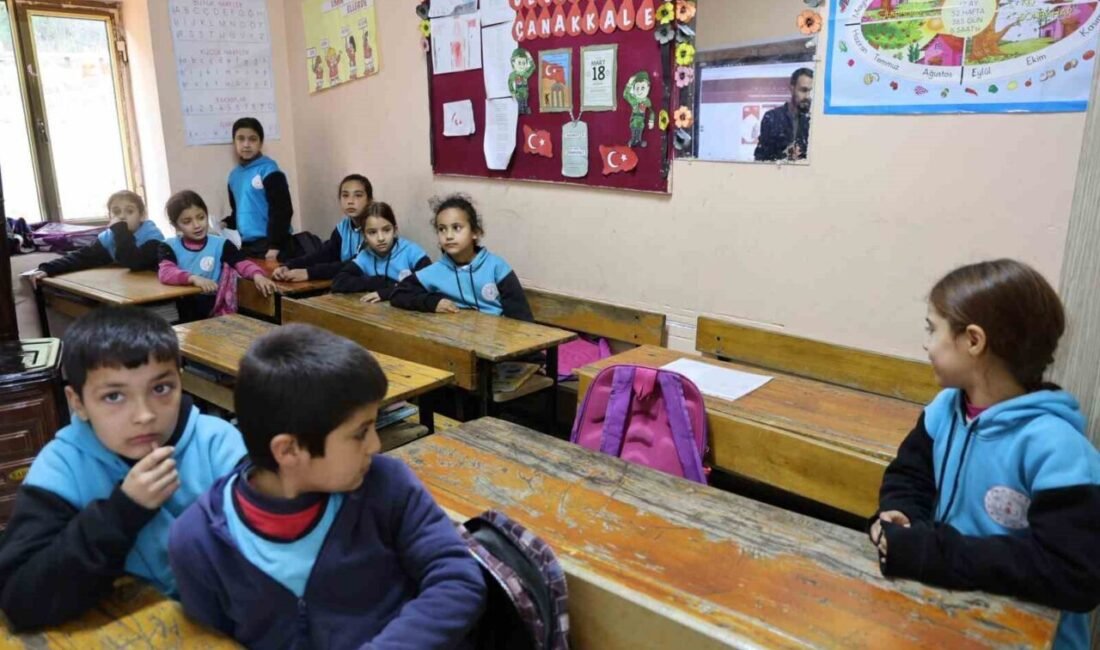 ADANA (İHA) – Adana’nın Kozan ilçesinde düğünde havaya açılan ateş