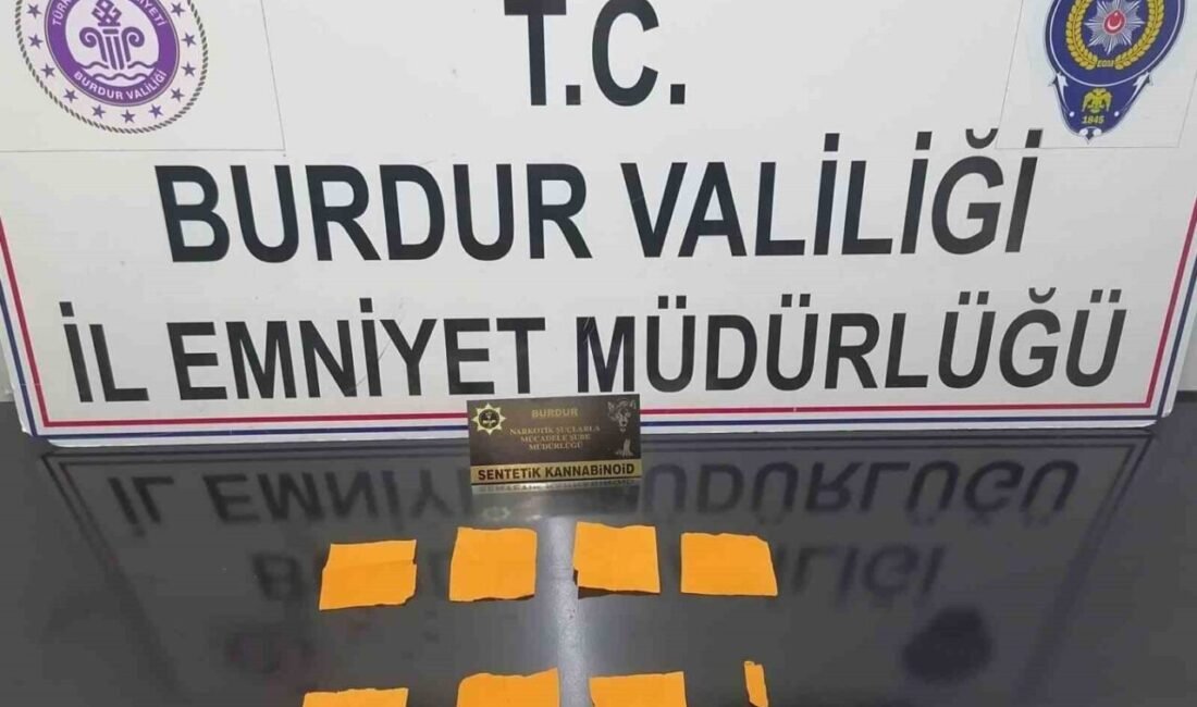 Burdur İl Emniyet Müdürlüğü ekipleri tarafından şehir merkezinde durdurulan bir
