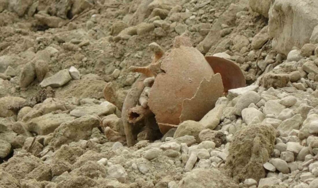 Eski Burdur Belediye Başkanı Sebahattin Akkaya, Burdur Öğretmenevi bahçesindeki çevre
